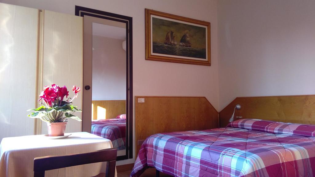 Affittacamere Giudici Lentate sul Seveso ภายนอก รูปภาพ